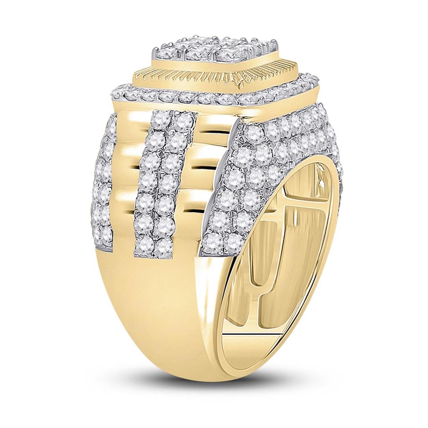 14k Gold 5 ct Round Diamond Ribbed Square Cluster Ring